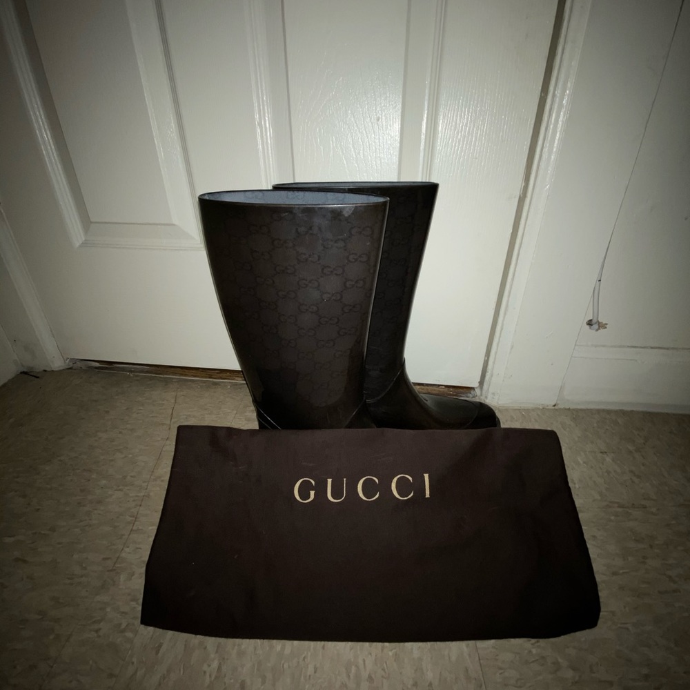 Gucci rain boots